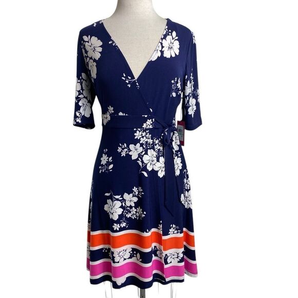 Floral Wrap Dress in Navy by Vince Camuto NEW ! V neck 1/2 sleeves - Picture 1 of 8